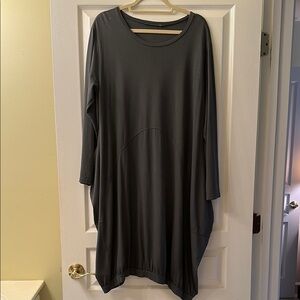 Chic Tulip Hem Cotton Knit Dress